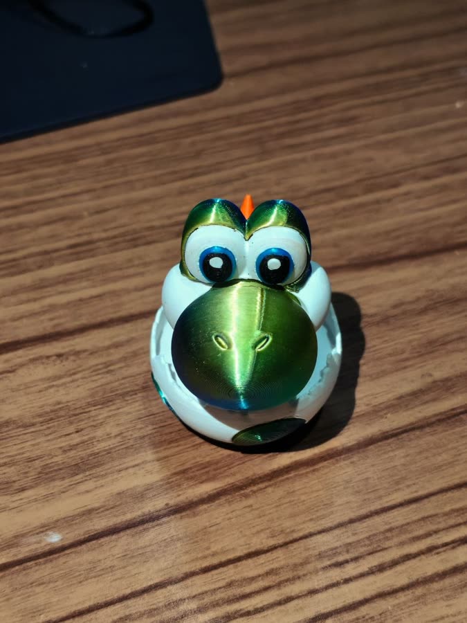 Yoshi impresso em 3D, olhos grandes