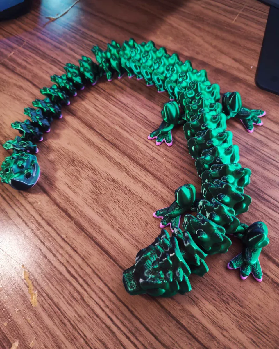 Dragão flexi verde e preto articulado, acabamento silk